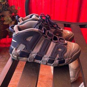 Nike Air More Uptempo size 3